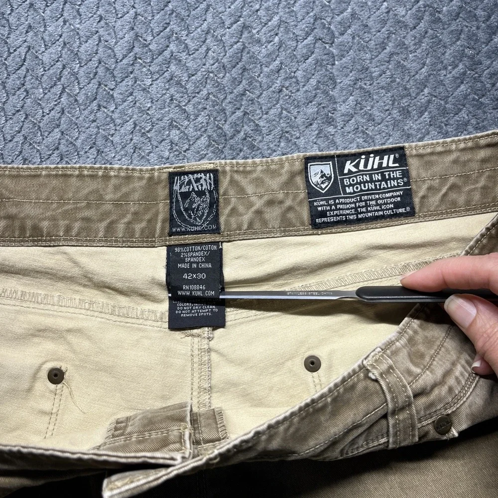 KUHL Rydr Pants Men's Size 42X30.5 Khaki Tan‎ Patina Dye Outdoors Workwear - Picture 10 of 16